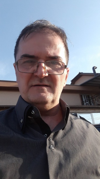 TRAZIM DRUZENJU VEZU ILI OZBILJNU BRAKU