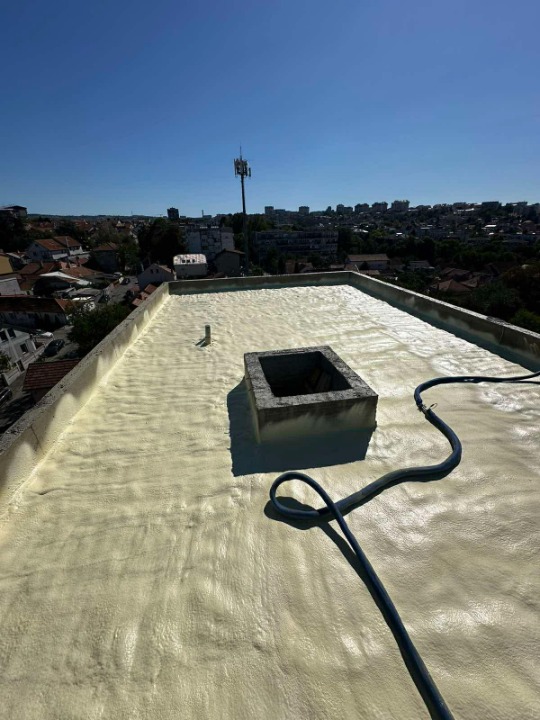 Termoizolacija poliuretanska (kanadska) pena