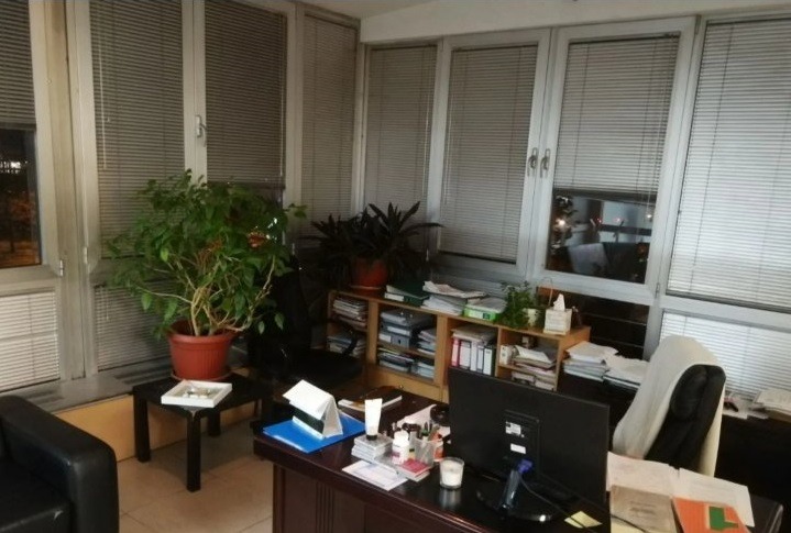 Poslovni prostor 145m2 u Radnickoj-Novi Sad