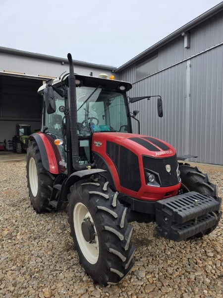 Traktor Armatrac 2023
