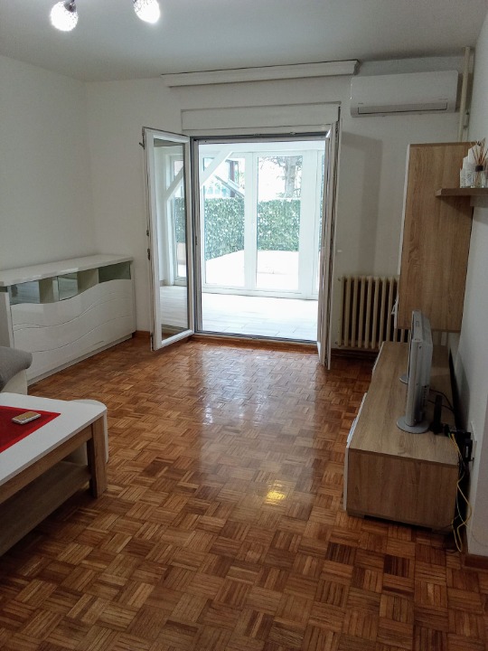 Prodaja stan sa stanarima Selling flat Expo 2027 Vracar Beograd Hram Save Krst Djeram Pijaca Trg