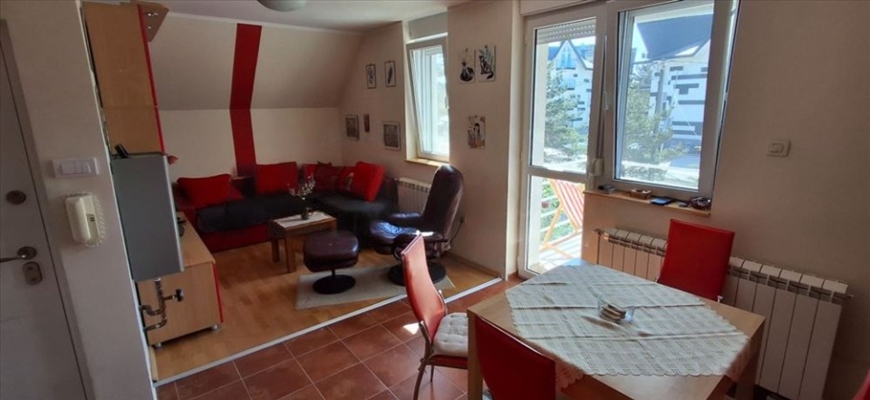 Prostran duplex na Divčibarama 70m2
