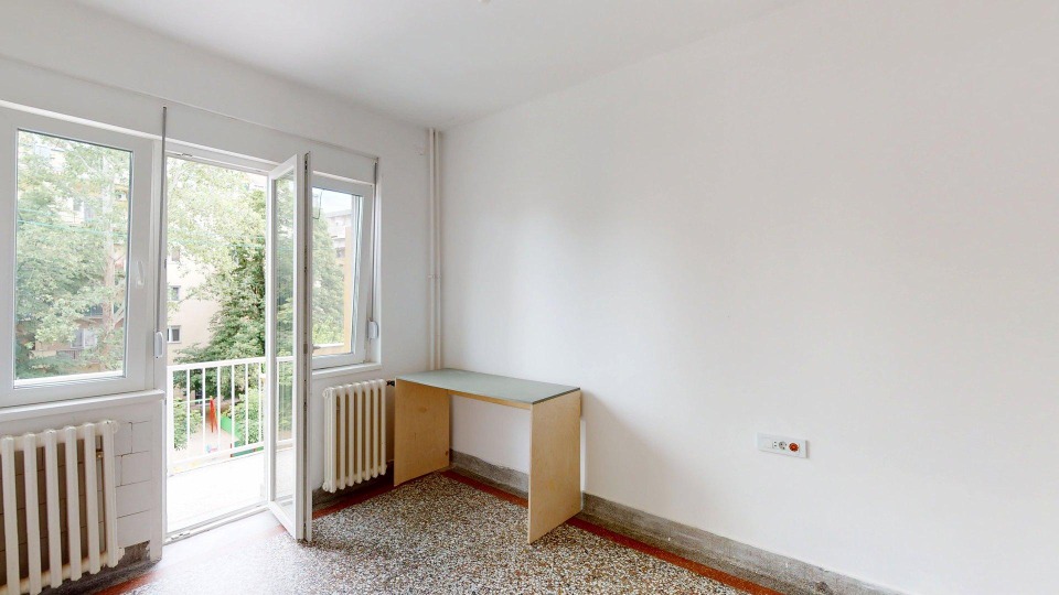 Renoviran trosoban stan na Keju-Novi Sad