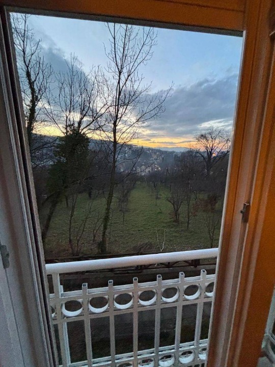 Dvosobni stan odlično stanje, prvi sprat, Sunčani breg, Vrnjačka Banja