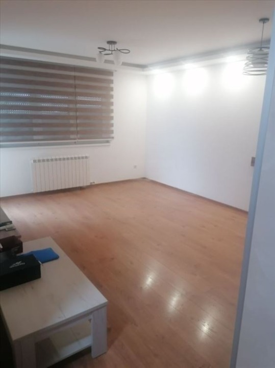 Prodajem dvoiposoban polunamesten stan Beograd-Zvezdara