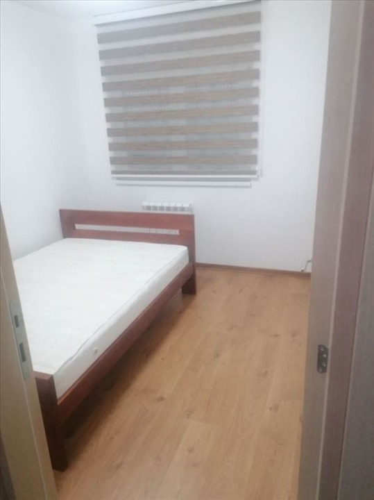 Prodajem dvoiposoban polunamesten stan Beograd-Zvezdara