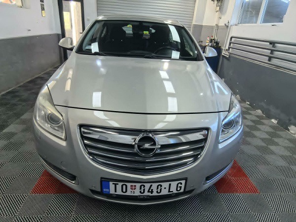 Opel Insignia 2.0cdti 