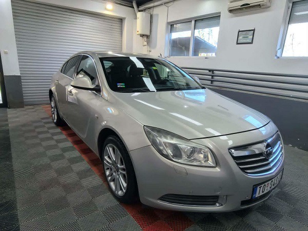 Opel Insignia 2.0cdti 