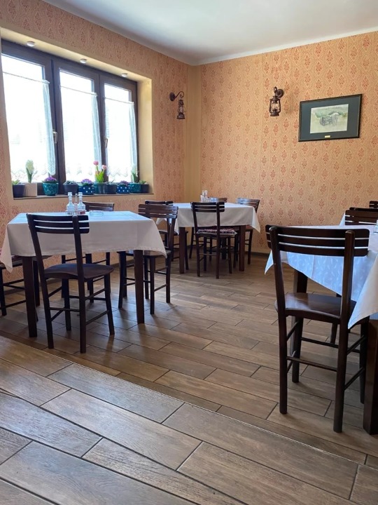 Prodaja restorana+sala za proslave+privatni parking