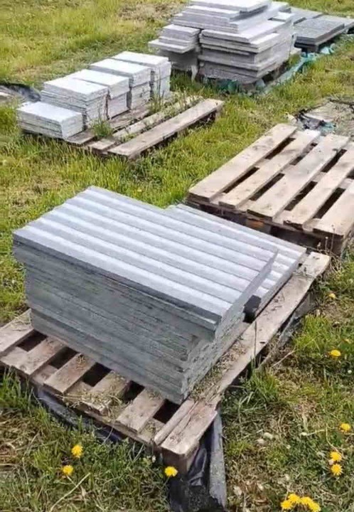 Velika rasprodaja granitnih  ploca 50  m3 I granitnih plocica 200 m2 