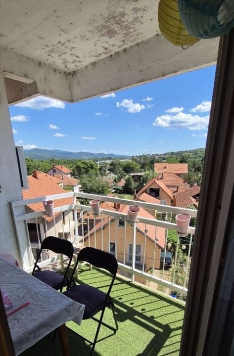 Dvosoban stan 57m2+terasa+podrum,Zajecar