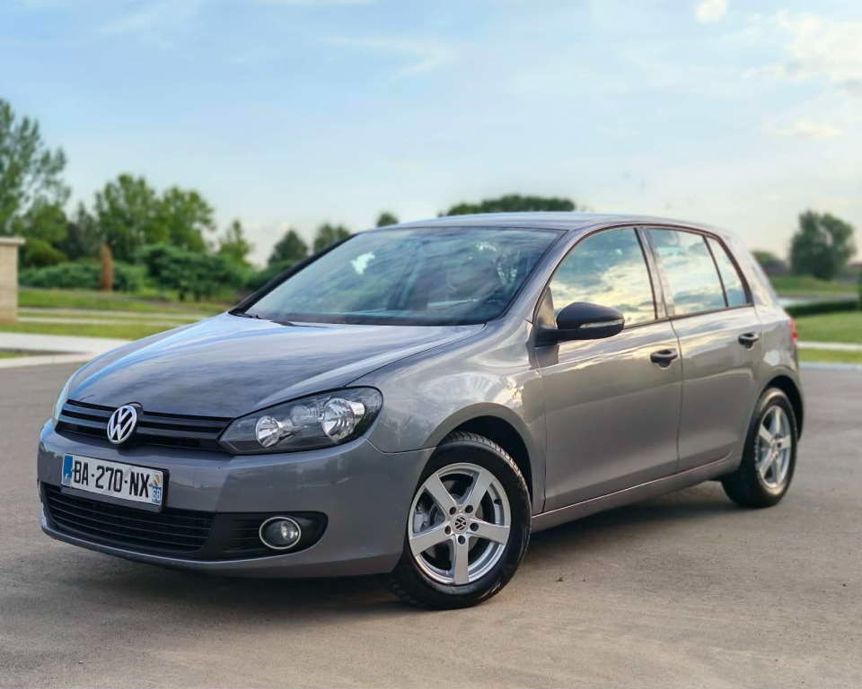 Na prodaju Volkswagen Golf 6  1.6 TDI, 2011. god 