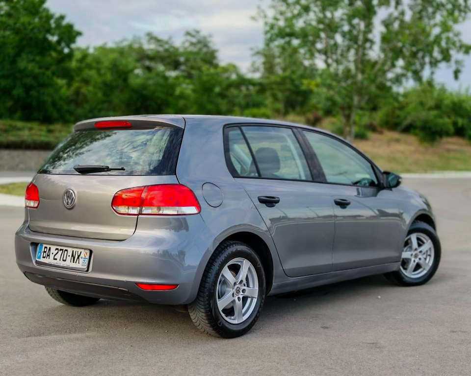 Na prodaju Volkswagen Golf 6  1.6 TDI, 2011. god 