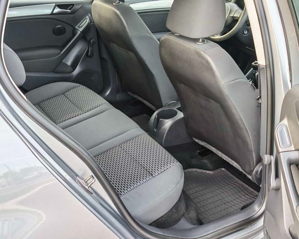 Na prodaju Volkswagen Golf 6  1.6 TDI, 2011. god 