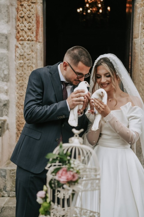 Beli golubovi za svecane prilike