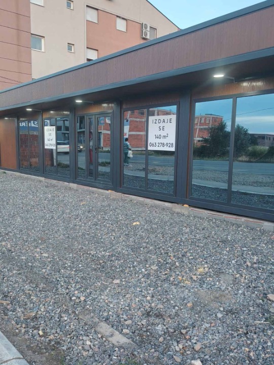 Izdaje se ekskluzivan objekat od 140m2 na top lokaciji