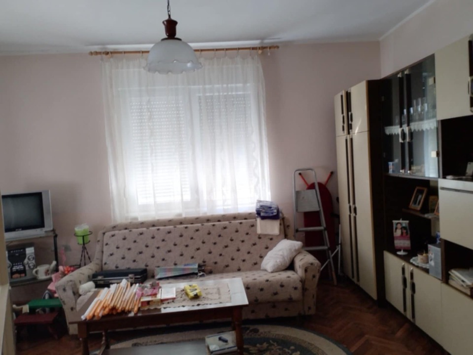 Prodajem kuću u Čereviću